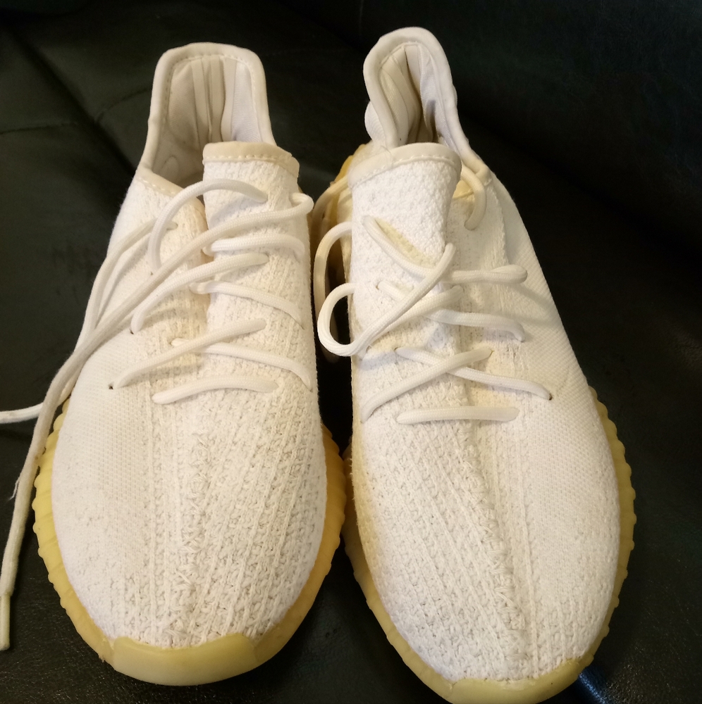 Yeezy 350 size 8.5 White